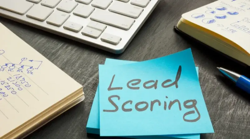 Cómo usar IA para mejorar el lead scoring y priorizar oportunidades reales