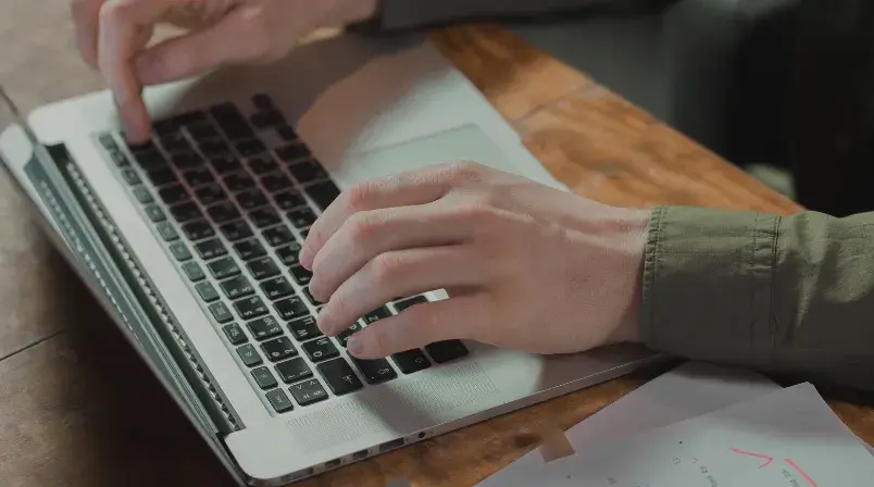 posicionamiento motores respuesta ia