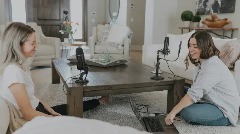 Cómo hacer un video podcast de éxito en 2026: guía paso a paso