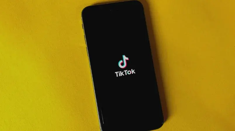 tiktok branded buzz que es